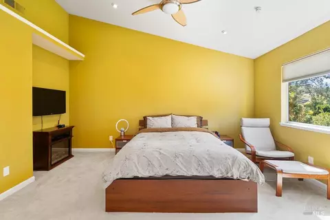 Bedroom - 201 James River Rd, Vallejo, CA 94591 photo 3 of 4