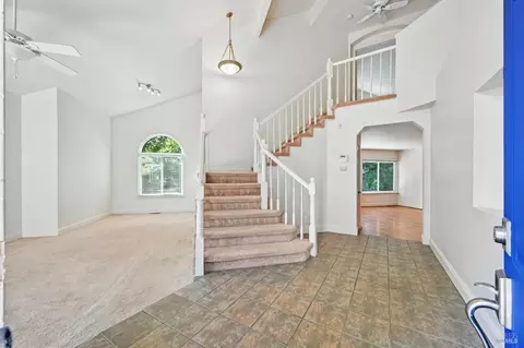 Entry Way - 9472 Wellington Cir, Windsor, CA 95492 photo 1 of 2
