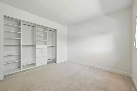Bedroom - 9472 Wellington Cir, Windsor, CA 95492 photo 6 of 7