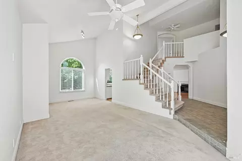 Living - 9472 Wellington Cir, Windsor, CA 95492 photo 1 of 6