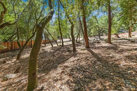 796 Los Olivos Rd, Santa Rosa, CA 95404