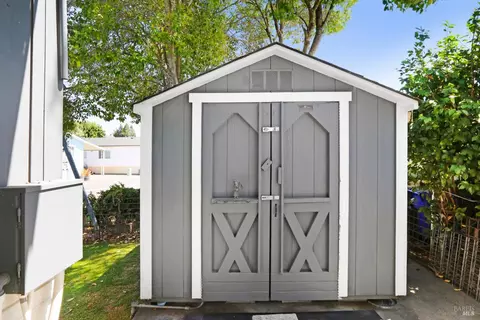 236 Reed Cir, Napa, CA 94558 photo 3