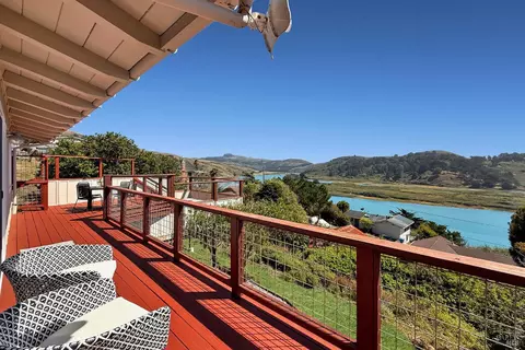 View/Area - 10701 Hereford Dr, Jenner, CA 95450 photo 3 of 18