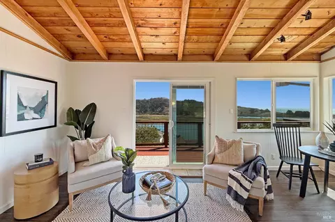 Living - 10701 Hereford Dr, Jenner, CA 95450 photo 2 of 4