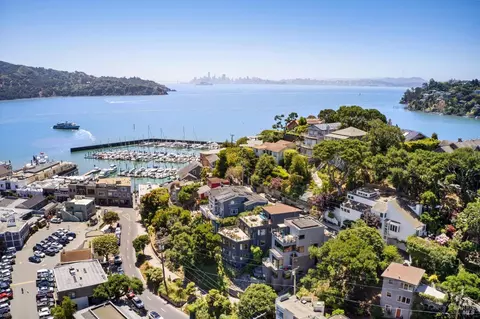 84 Eastview Ave, Tiburon, CA 94920