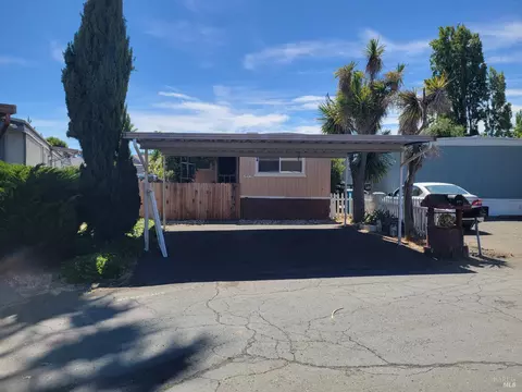 810 Fahey Ct, Vallejo, CA 94590 photo 4