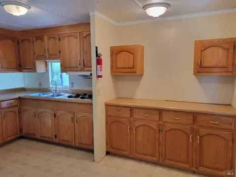 810 Fahey Ct, Vallejo, CA 94590 photo 9