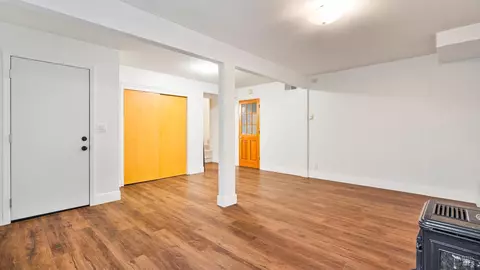 Living - 7826 Brookside Ave, Sebastopol, CA 95472 photo 3 of 3