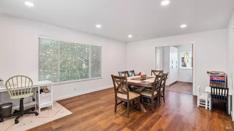 Dining - 7826 Brookside Ave, Sebastopol, CA 95472 photo 2 of 2