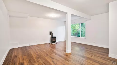 Living - 7826 Brookside Ave, Sebastopol, CA 95472 photo 2 of 3