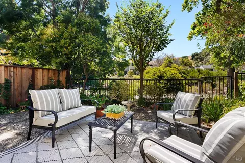 1475 Quail View Cir, Walnut Creek, CA 94597