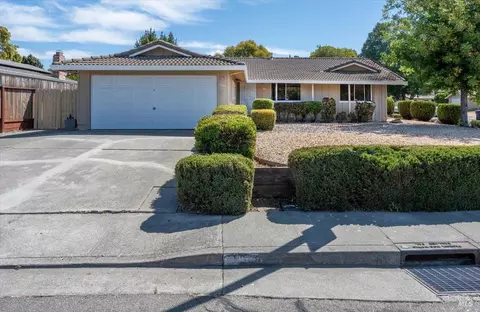 2806 Marigold Dr, Fairfield, CA 94533