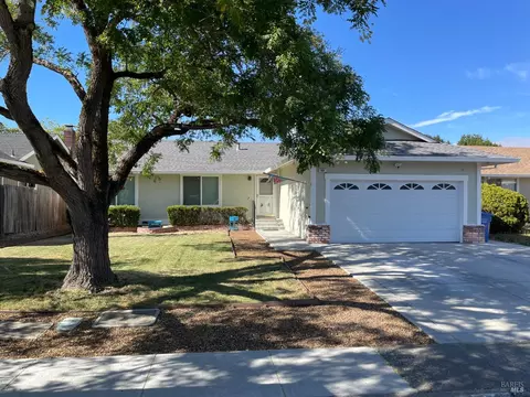 954 Eleanor Ave, Rohnert Park, CA 94928
