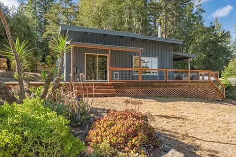 Exterior - 17197 Fitzpatrick Ln, Occidental, CA 95465 photo 3 of 38