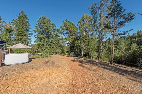Exterior - 17197 Fitzpatrick Ln, Occidental, CA 95465 photo 23 of 38