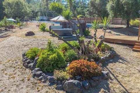 Exterior - 17197 Fitzpatrick Ln, Occidental, CA 95465 photo 9 of 38