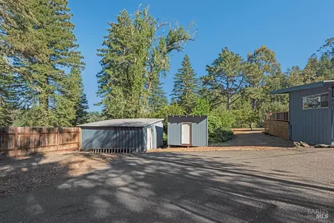 Exterior - 17197 Fitzpatrick Ln, Occidental, CA 95465 photo 35 of 38