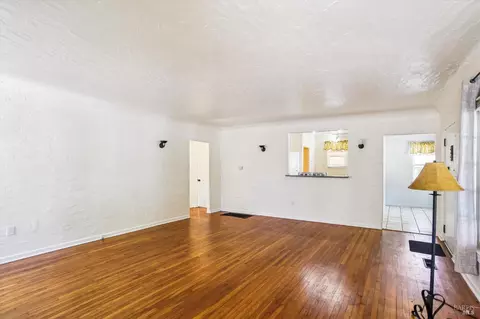 Living - 853 Benicia Rd, Vallejo, CA 94591 photo 4 of 4