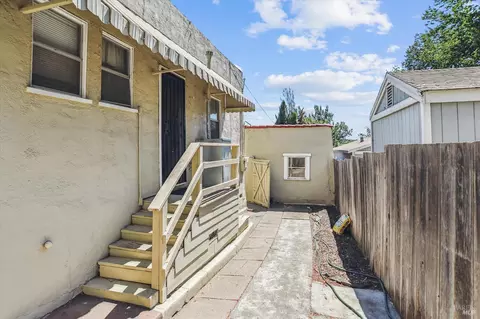 Exterior - 853 Benicia Rd, Vallejo, CA 94591 photo 3 of 8