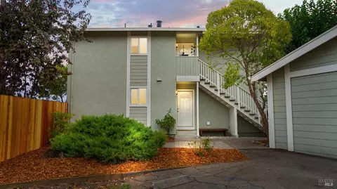 837-839 Madison St, Petaluma, CA 94952