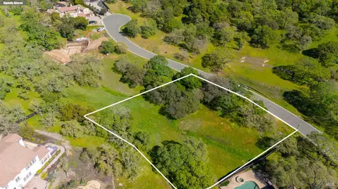 743 Bridle Ridge Ct, Fairfield, CA 94534