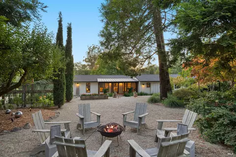 7410 Poplar Dr, Forestville, CA 95436