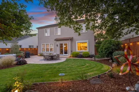 1916 Turtle Creek Way, Petaluma, CA 94954