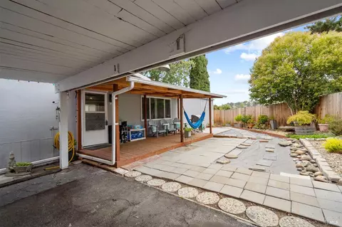 175 Freida Cir, Vallejo, CA 94590 photo 2