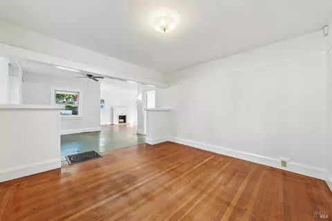 Living - 1132 Willow St, Martinez, CA 94553 photo 10 of 12