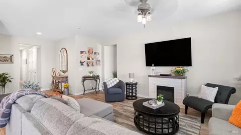 Other - 570 Syracuse Ln, Dixon, CA 95620 photo 5 of 9