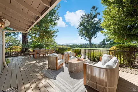 845 Acorn Way, Napa, CA 94558