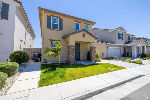Exterior - 2393 Sheldon Dr, Fairfield, CA 94533 photo 7 of 13
