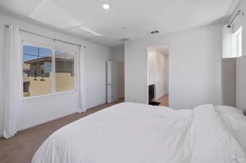 Bedroom - 2393 Sheldon Dr, Fairfield, CA 94533 photo 9 of 9