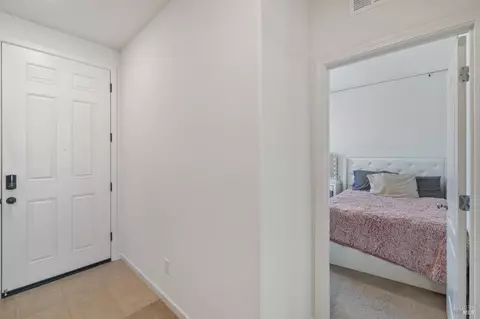 Entry Way - 2393 Sheldon Dr, Fairfield, CA 94533 photo 4 of 12