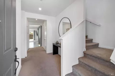 Entry Way - 2393 Sheldon Dr, Fairfield, CA 94533 photo 2 of 12