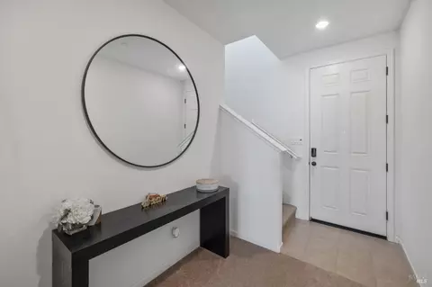 Entry Way - 2393 Sheldon Dr, Fairfield, CA 94533 photo 3 of 12