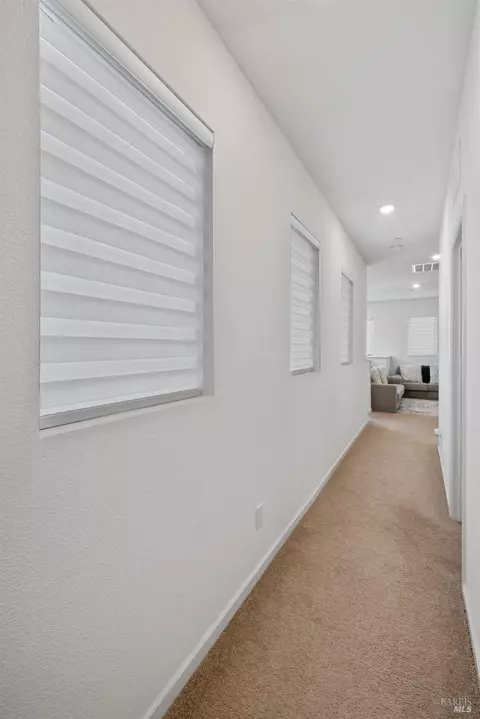 Entry Way - 2393 Sheldon Dr, Fairfield, CA 94533 photo 8 of 12