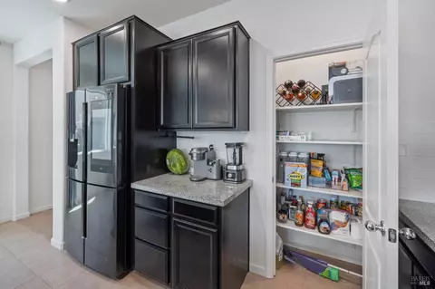 Kitchen - 2393 Sheldon Dr, Fairfield, CA 94533 photo 3 of 4
