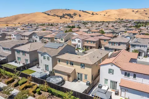 View/Area - 2393 Sheldon Dr, Fairfield, CA 94533 photo 4 of 9