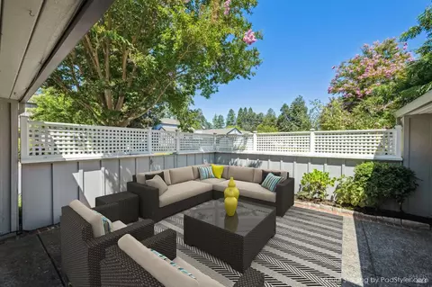Exterior - 18103 Vassar Ct, Sonoma, CA 95476 photo 5 of 9