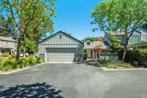 Exterior - 18103 Vassar Ct, Sonoma, CA 95476 photo 7 of 9