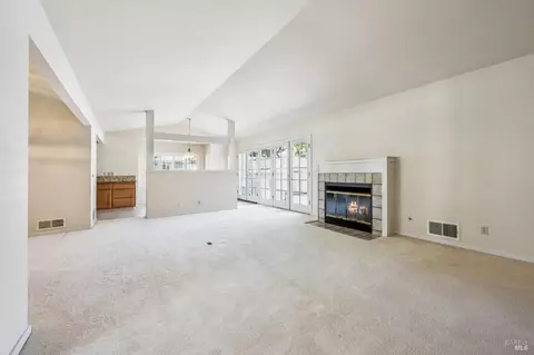 Living - 18103 Vassar Ct, Sonoma, CA 95476 photo 1 of 8