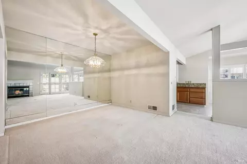 Living - 18103 Vassar Ct, Sonoma, CA 95476 photo 8 of 8