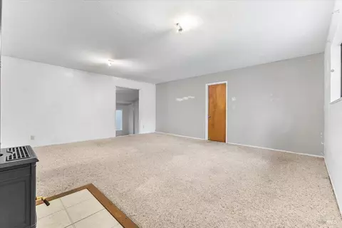 Living - 25042 Robin Pl, Willits, CA 95490 photo 6 of 8