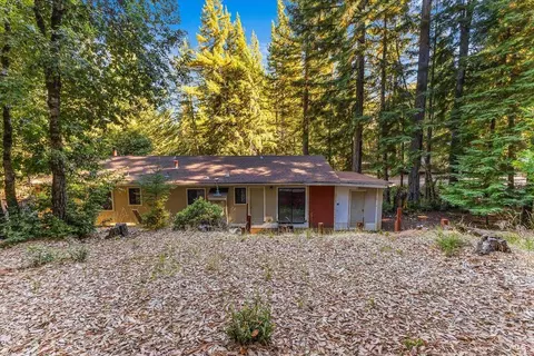 Exterior - 25042 Robin Pl, Willits, CA 95490 photo 7 of 9