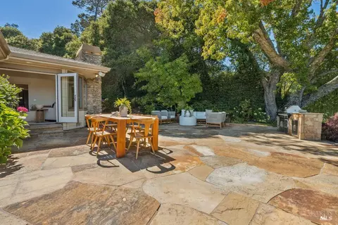 Exterior - 90 Taylor Rd, Tiburon, CA 94920 photo 6 of 14