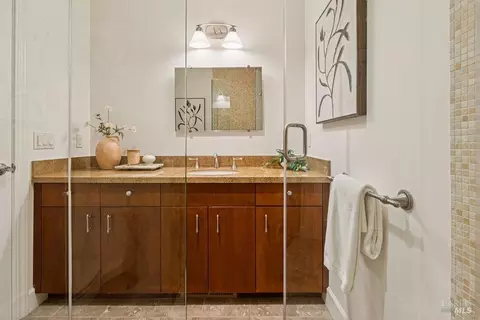 Bath - 90 Taylor Rd, Tiburon, CA 94920 photo 3 of 3