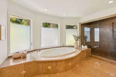 Bath - 90 Taylor Rd, Tiburon, CA 94920 photo 1 of 3