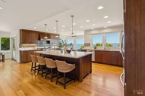 Kitchen - 90 Taylor Rd, Tiburon, CA 94920 photo 2 of 6