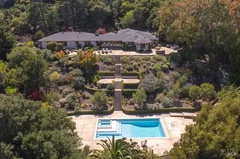 Exterior - 90 Taylor Rd, Tiburon, CA 94920 photo 2 of 14